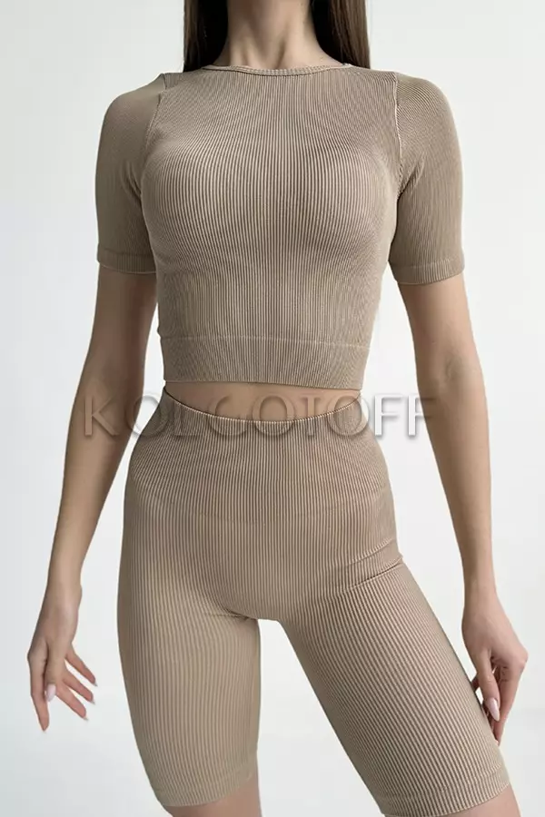 Бесшовная футболка в рубчик оптом KOLGOTOFF Crop T-Shirt RIBBED