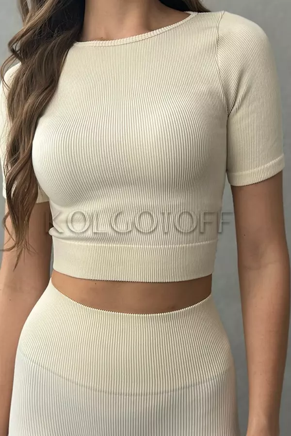 Бесшовная футболка в рубчик оптом KOLGOTOFF Crop T-Shirt RIBBED