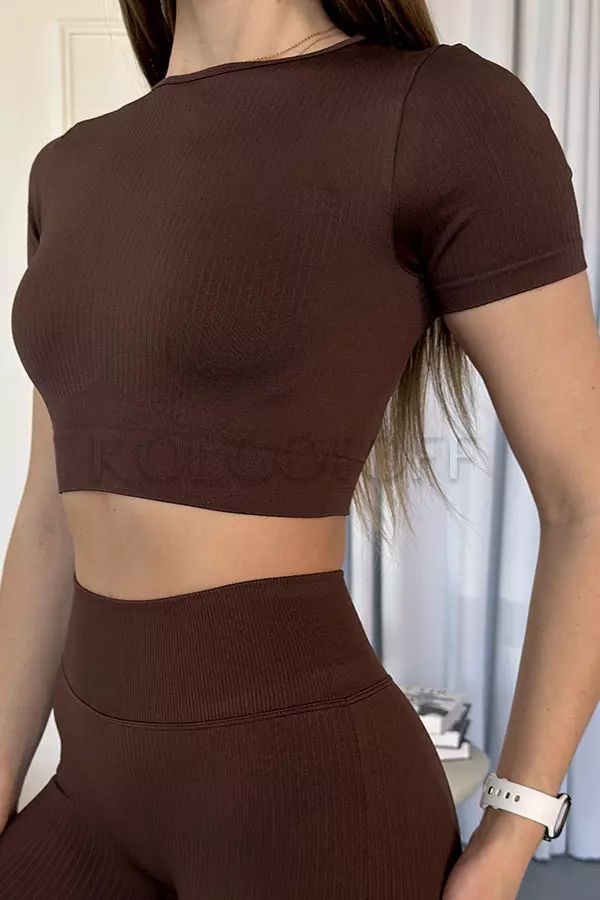 Безшовна футболка у рубчик оптом KOLGOTOFF Crop T-Shirt DEFINE RIBBED LUXE