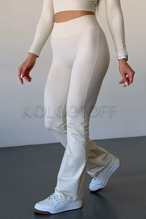Лосини кльош гладкі оптом KOLGOTOFF Leggings DEFINE FLARED LUXE